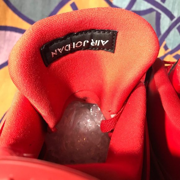 AV3914-600 Air Jordan 4 Retro NRG 'Singles Day' Red EUC Womens Size 9.5 Mens 8 - Picture 7 of 10